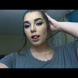 Meet your Posher, Alissa